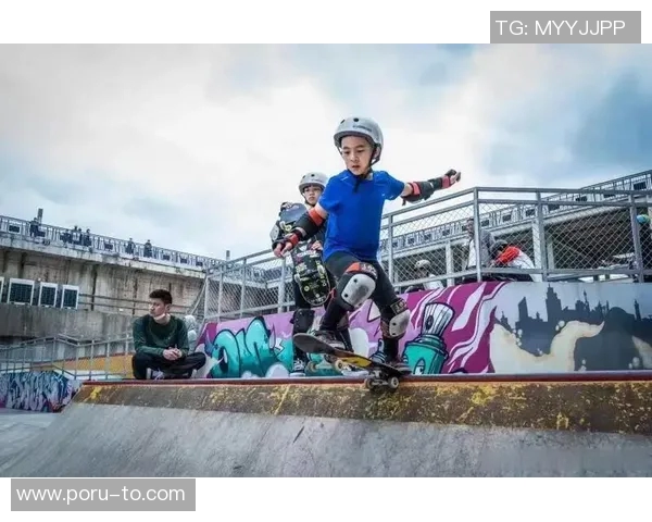 李强亲述滑板技巧与心得体会助你快速提升滑板水平